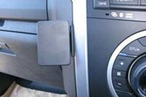 Passenger Side Phone/UHF Mic Bracket DMAX, MUX 2012-2020 & Colorado 2012-2017 – 654799