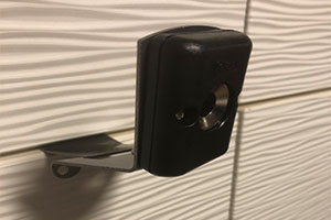 FORD PX2 PX3 Drivers Side RHD Ranger, Raptor and Everest Fixed  UHF Mic Bracket with GME Magnetic Mic Holder